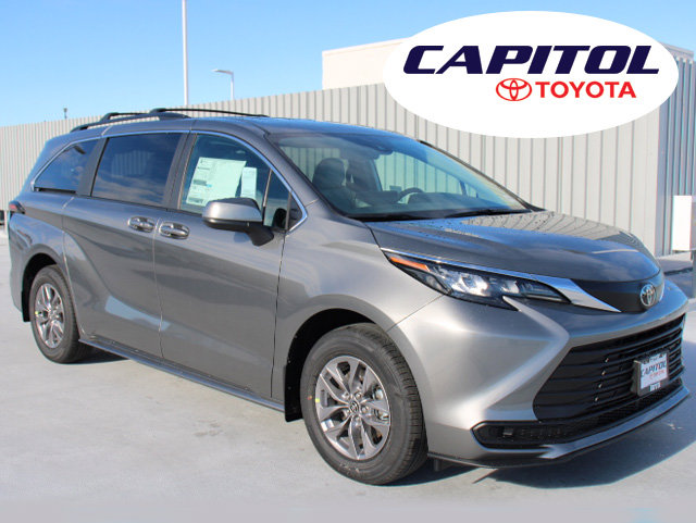 New 2026 Toyota Sienna LE FWD image 1
