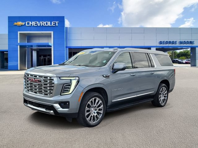 Certified 2025 GMC Yukon XL Denali AWD/4WD image 2