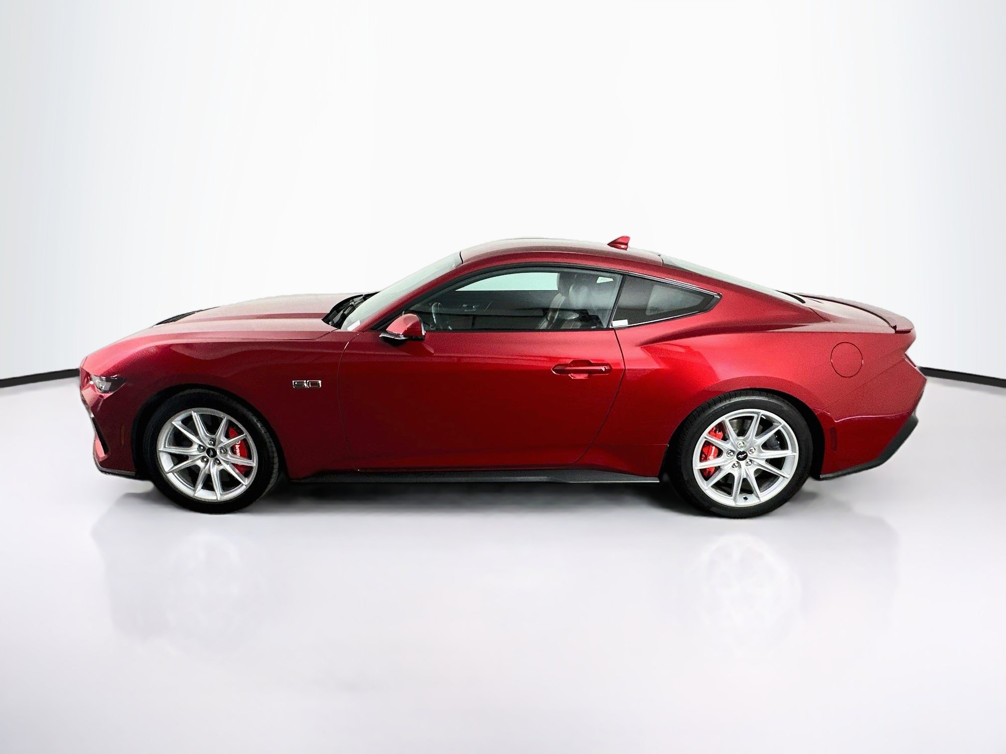 Used 2024 Ford Mustang GT Premium RWD image 4