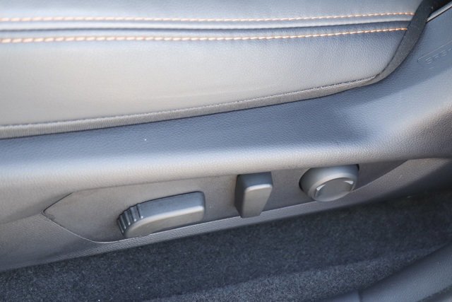 Certified 2025 Subaru Crosstrek 2.5i Limited w/ Crosstrek Mirror Package image 14