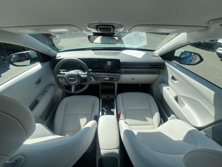 Used 2024 Hyundai Kona SE image 21
