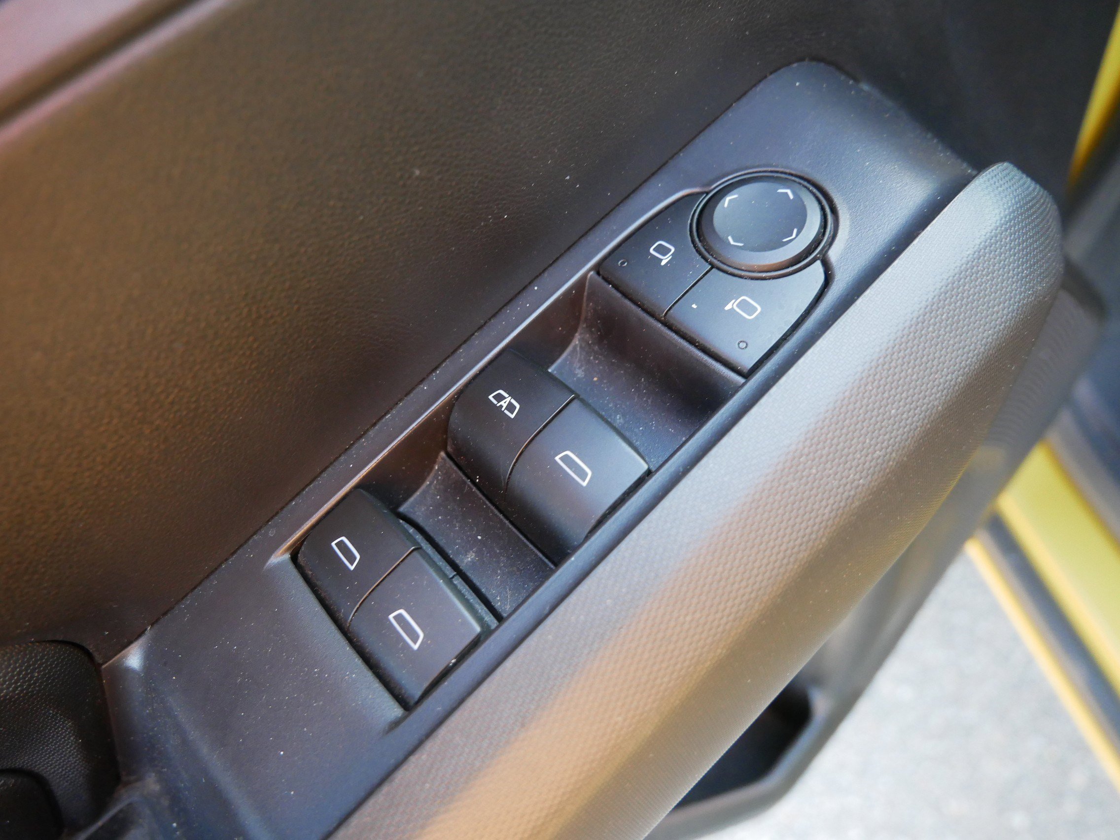 Used 2023 Chevrolet Colorado Trail Boss w/ Technology Package AWD/4WD image 22