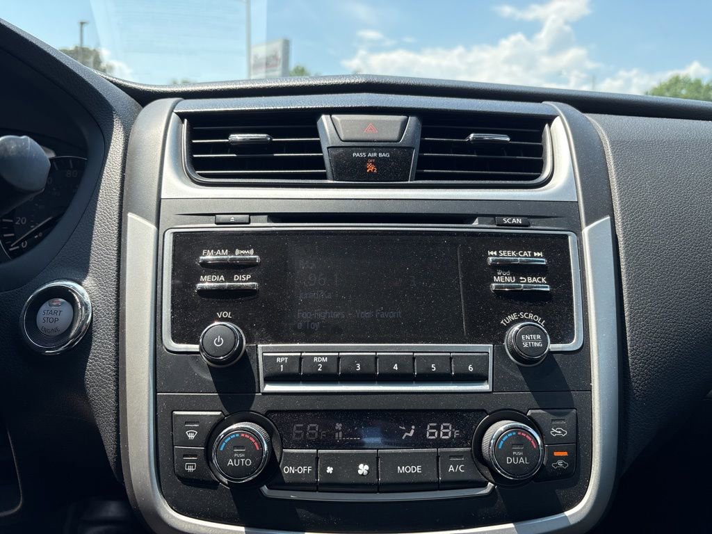 Used 2017 Nissan Altima 2.5 SV FWD image 17