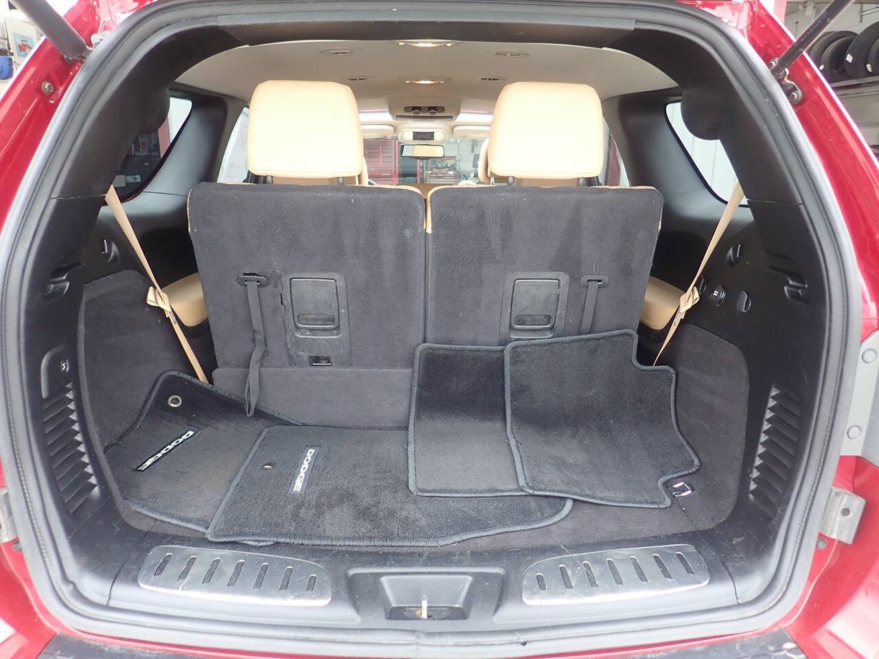 Used 2011 Dodge Durango Citadel image 25