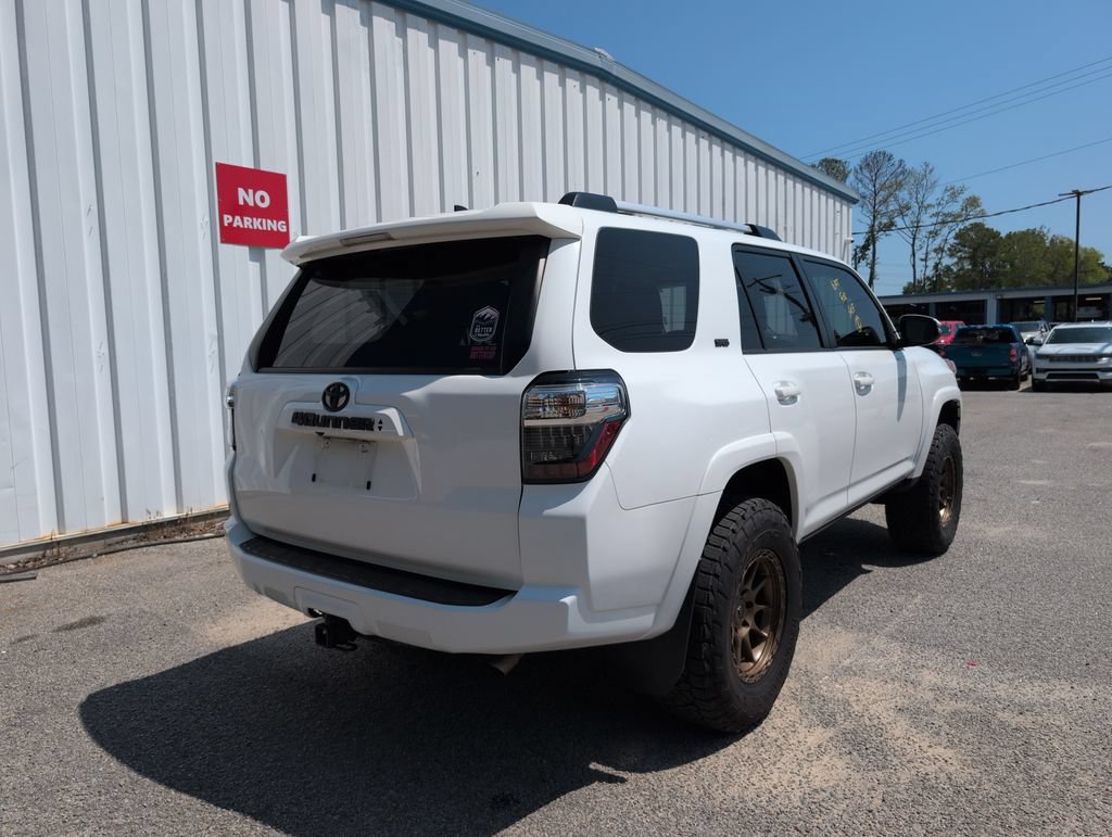 Used 2020 Toyota 4Runner SR5 Premium w/ Moonroof Package AWD/4WD image 8