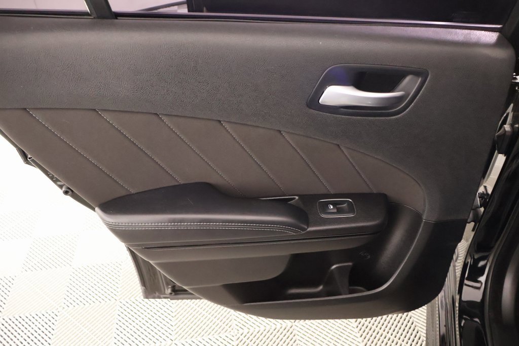 Used 2022 Dodge Charger R/T w/ Driver Convenience Group image 16