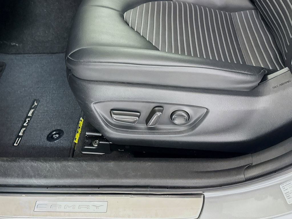 Used 2024 Toyota Camry SE FWD image 20