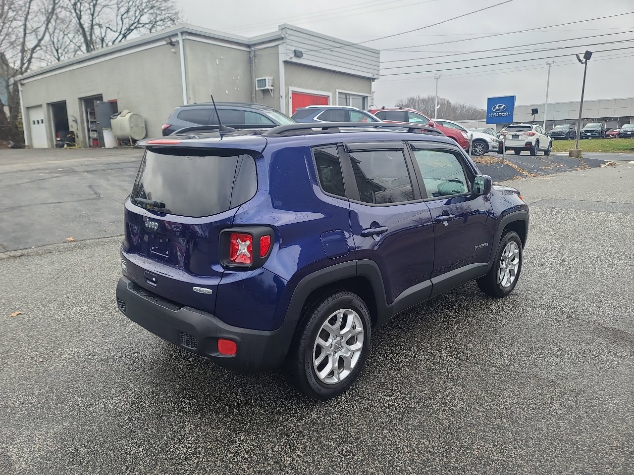 Used 2018 Jeep Renegade Latitude w/ Cold Weather Group image 7