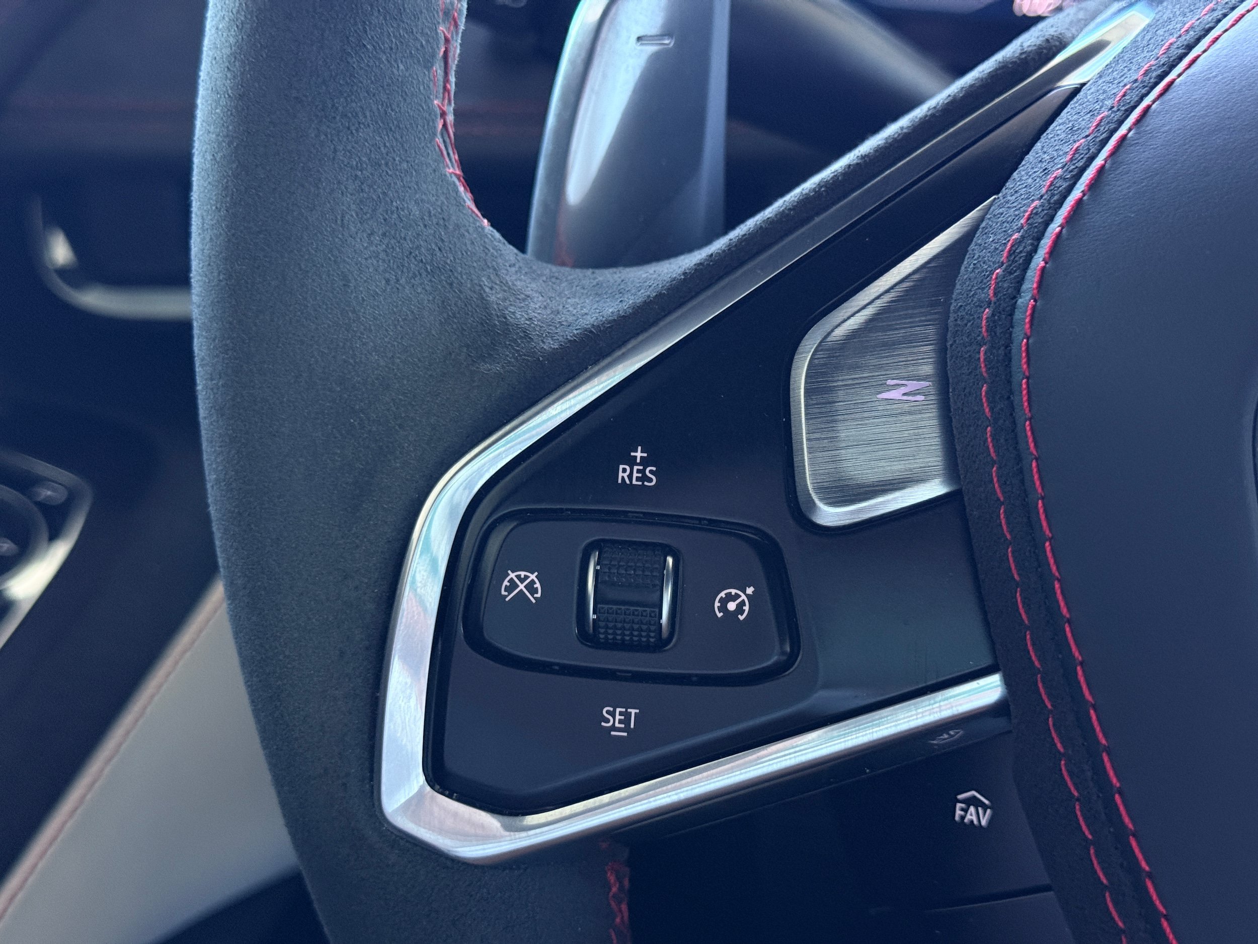 Used 2023 Chevrolet Corvette Stingray Premium Cpe w/ Z51 Performance Package RWD image 12