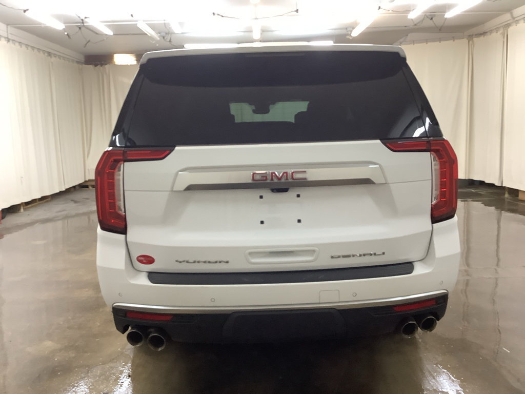 Used 2024 GMC Yukon XL Denali w/ Advanced Technology Package RWD image 6
