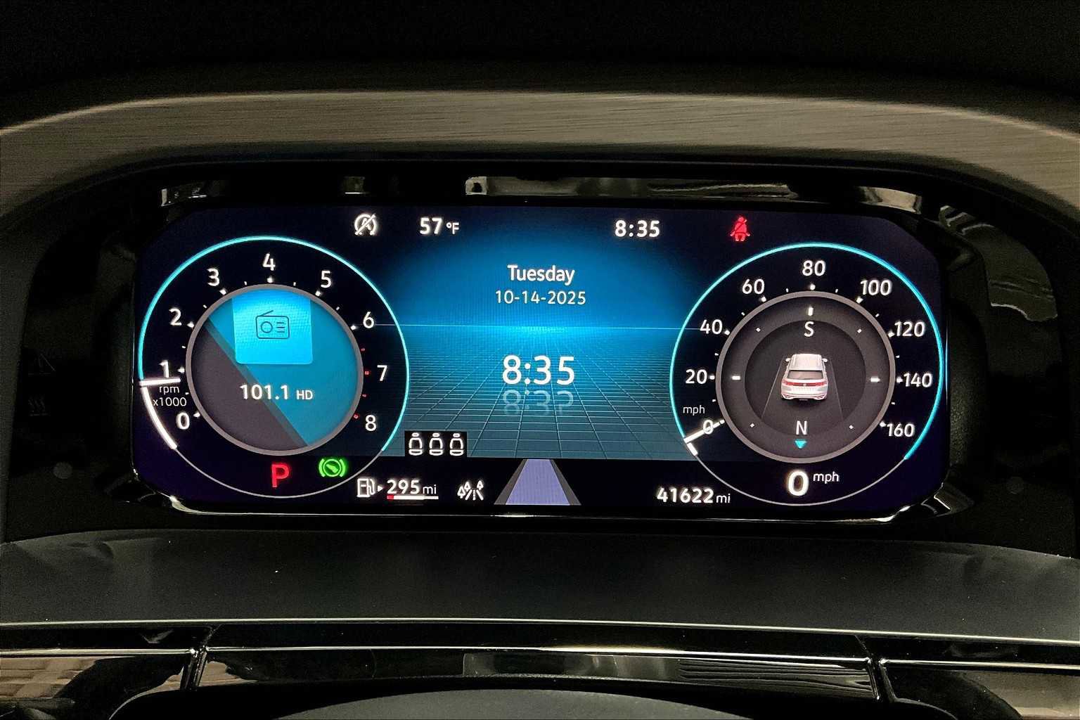 Used 2024 Volkswagen Atlas Cross Sport SE image 23