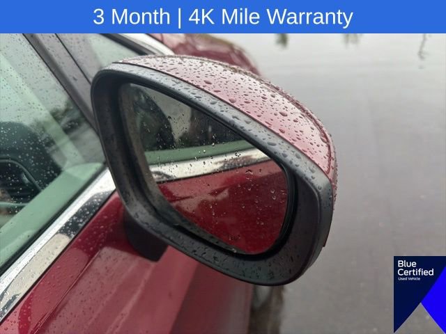 Used 2023 Chrysler Voyager LX FWD image 7