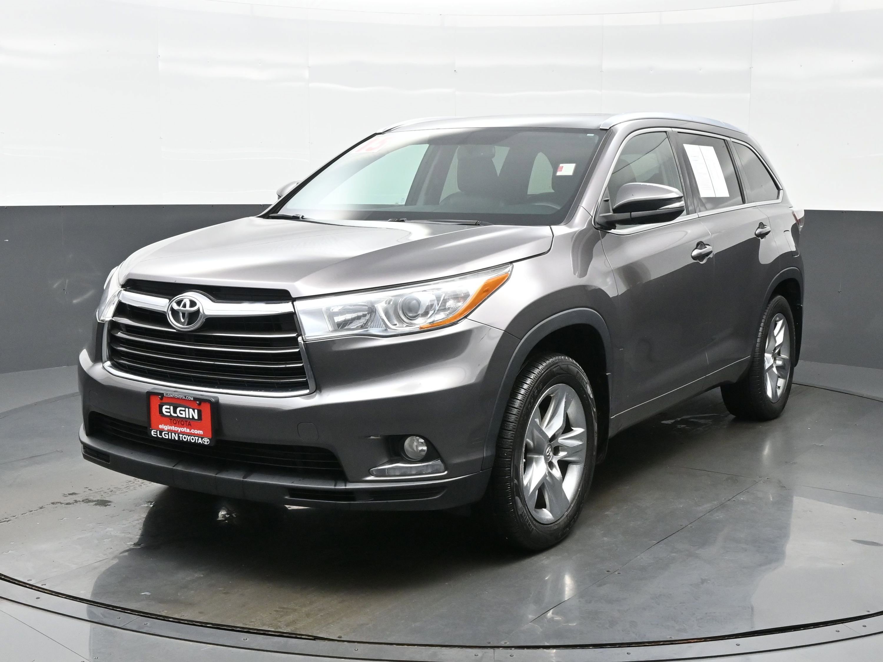 Used 2015 Toyota Highlander Limited image 2
