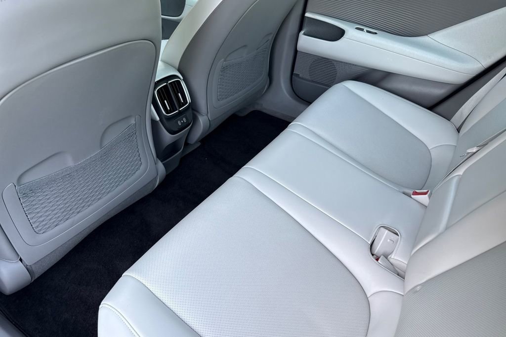 Used 2023 Hyundai Ioniq 6 SEL image 9
