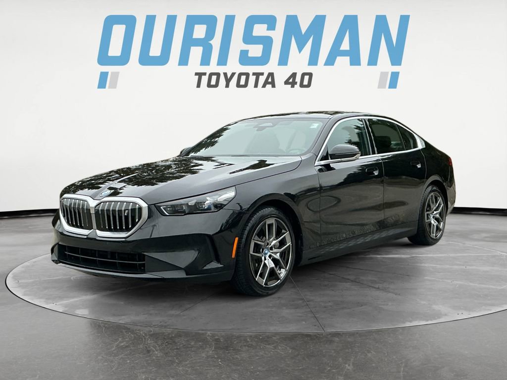 Used 2024 BMW i5 eDrive40i image 3