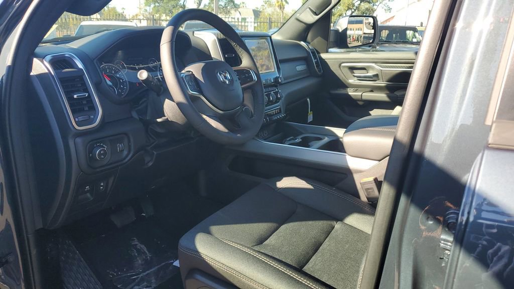 New 2026 RAM 1500 4x4 Crew Cab image 19