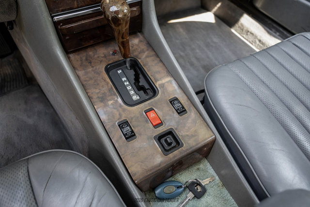 Used 1988 Mercedes-Benz 560 SL image 46