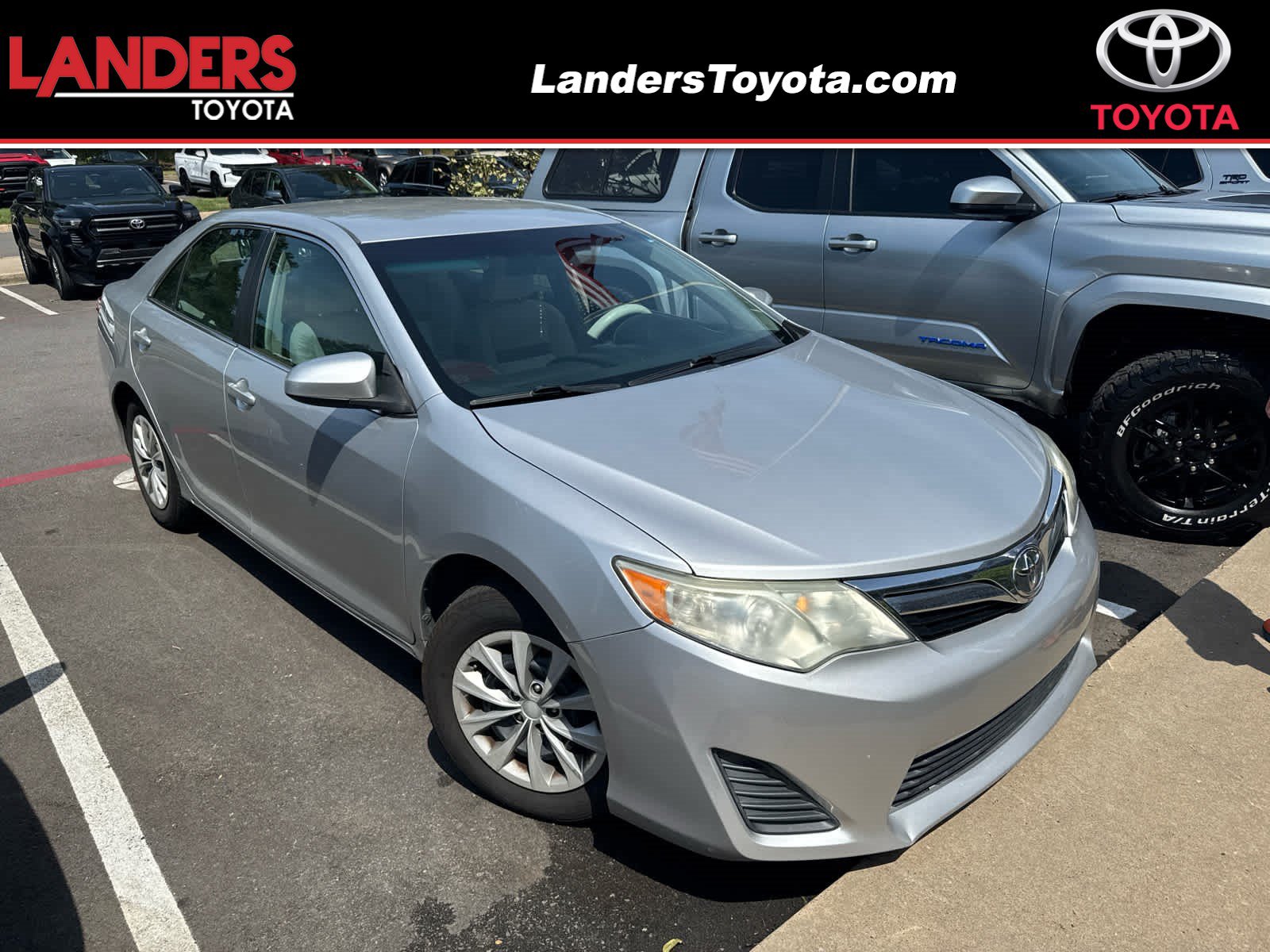Used 2014 Toyota Camry LE FWD image 1