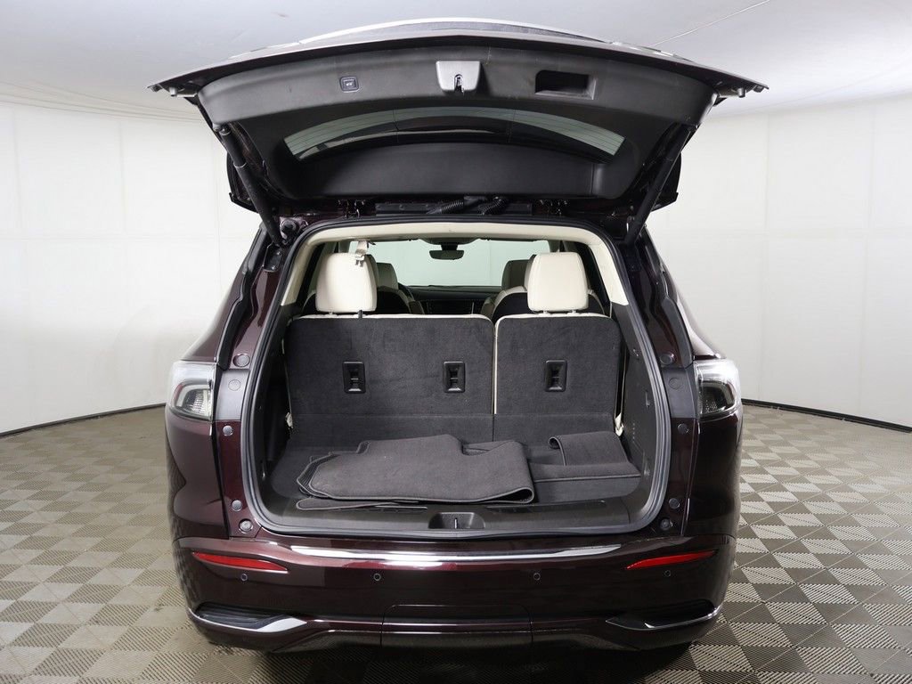 Used 2022 Buick Enclave Avenir w/ Avenir Technology Package image 21