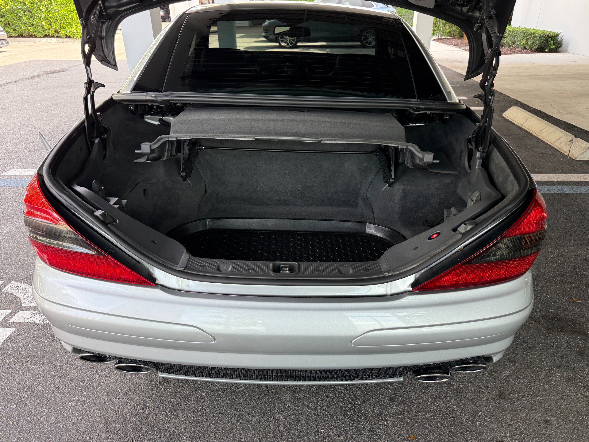 Used 2005 Mercedes-Benz SL 65 AMG image 30