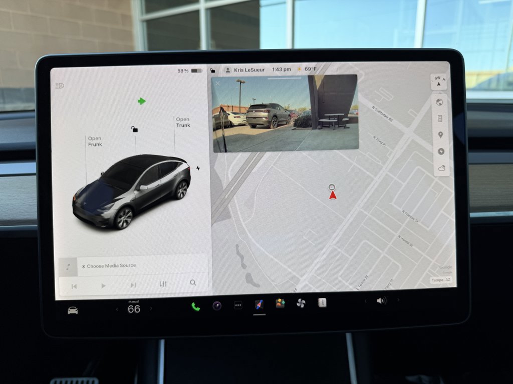 Used 2020 Tesla Model Y Long Range image 25