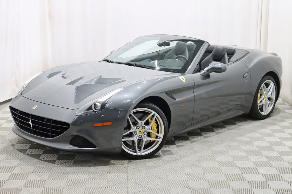 Used 2016 Ferrari California T image 8