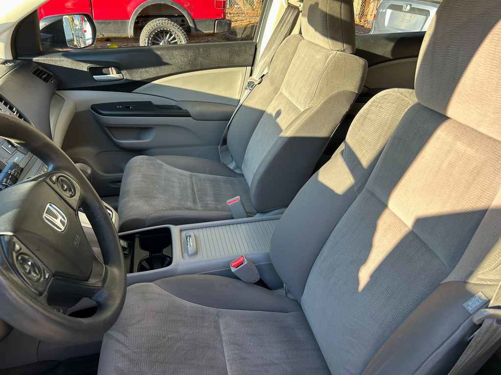 Used 2014 Honda CR-V LX image 9