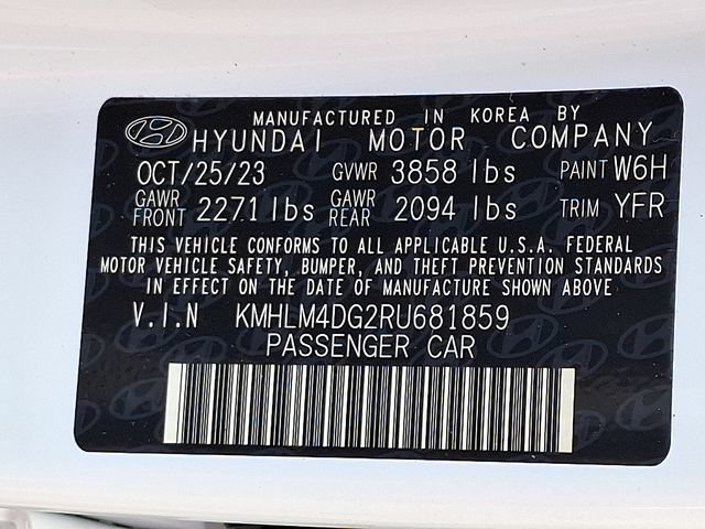 Used 2024 Hyundai Elantra SEL FWD image 29