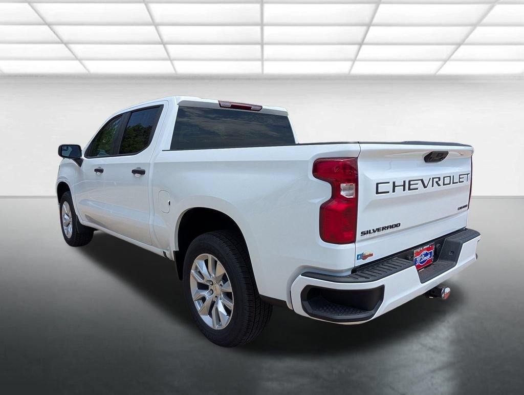 New 2026 Chevrolet Silverado 1500 Custom w/ LPO, Dark Essentials Package RWD image 2