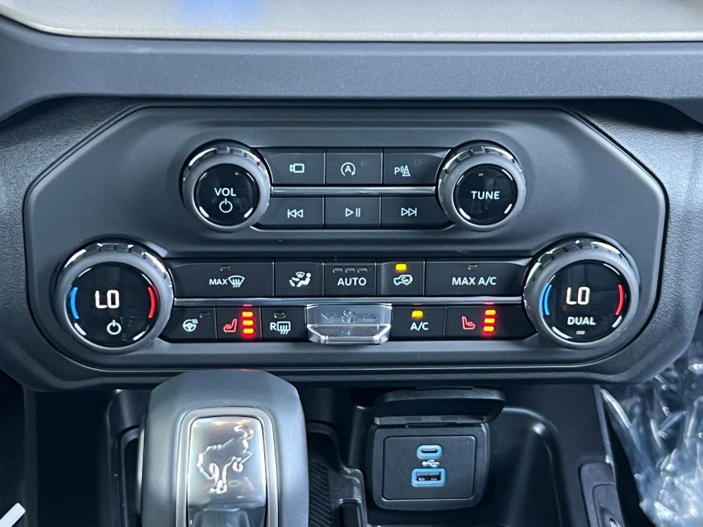 New 2025 Ford Bronco Outer Banks image 15