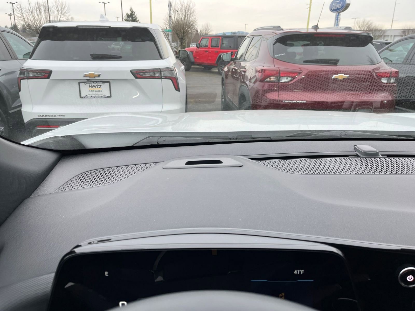 Used 2025 Chevrolet Equinox LT image 34