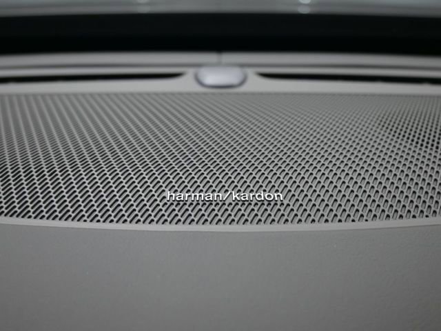 New 2026 Volvo XC90 T8 Plus w/ Protection Package Premier image 31