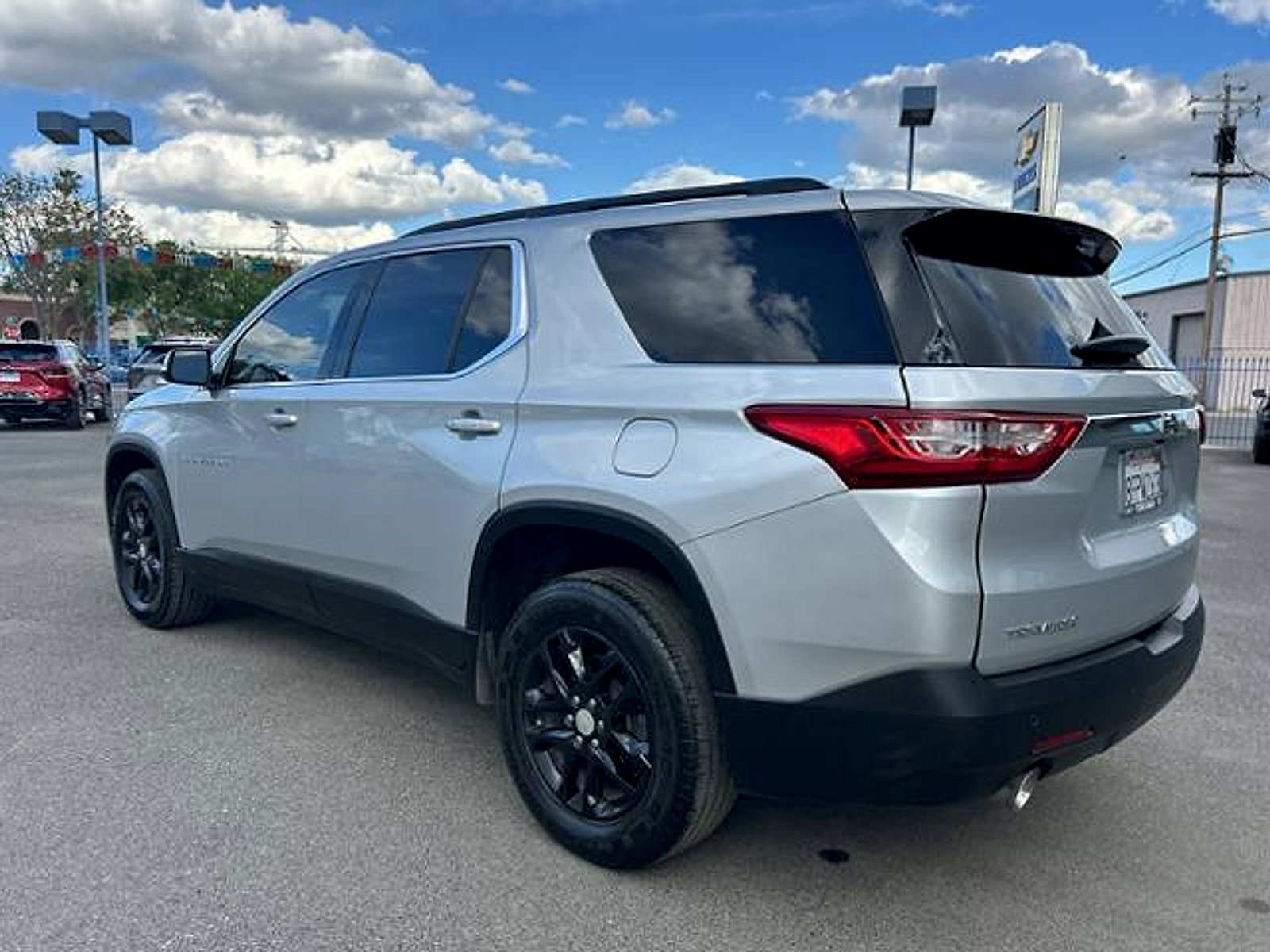 Used 2019 Chevrolet Traverse LT image 5