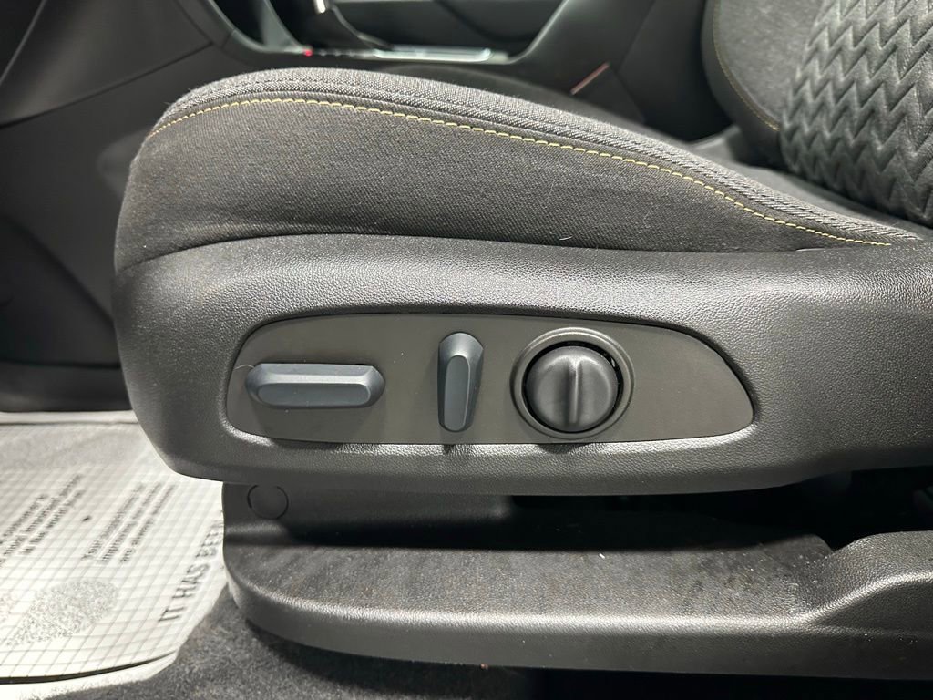 Used 2022 Chevrolet Equinox LT image 12