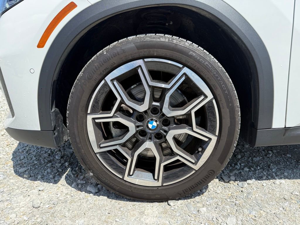 Used 2025 BMW X2 xDrive28i AWD/4WD image 14