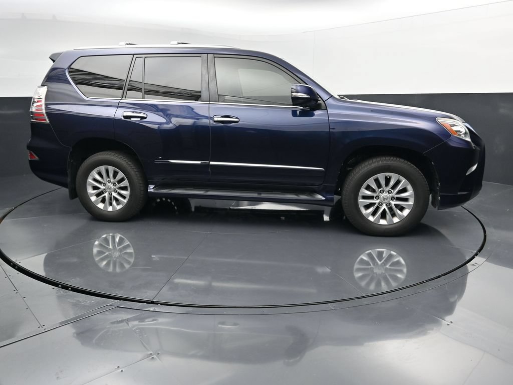 Used 2017 Lexus GX 460 AWD/4WD image 9