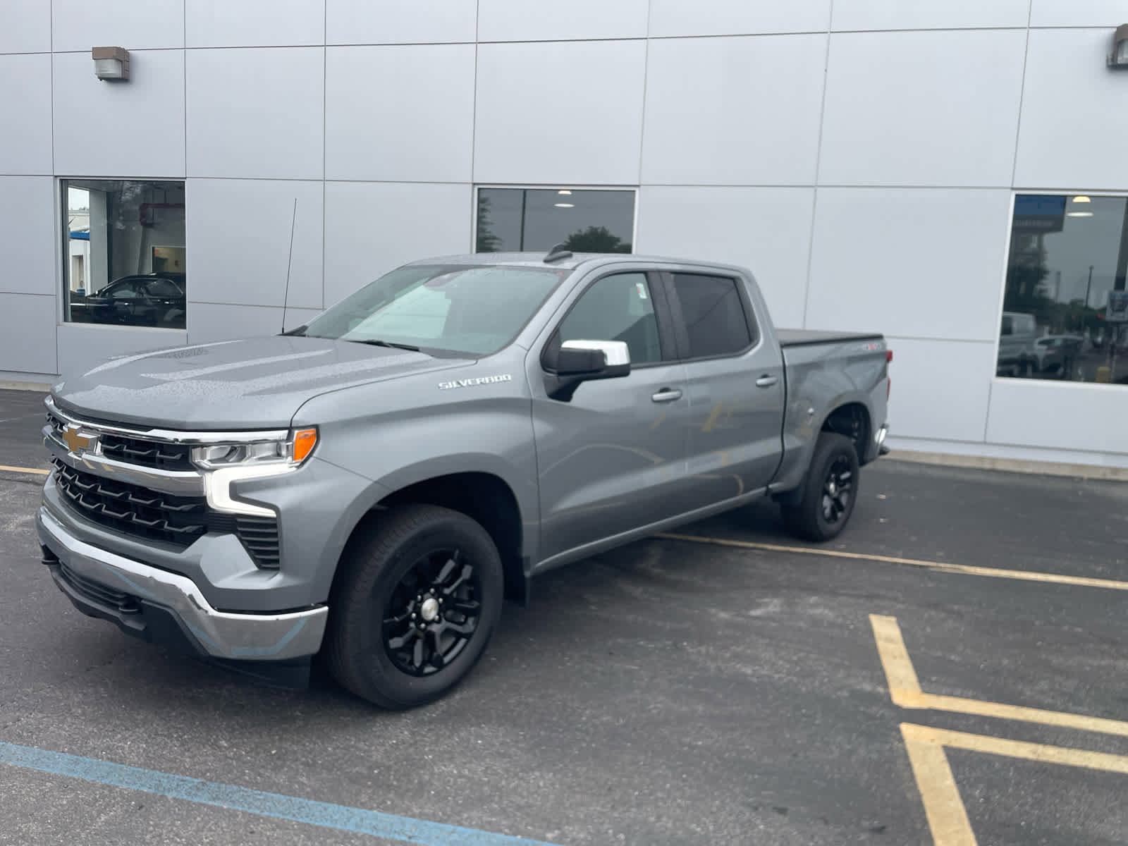 Used 2023 Chevrolet Silverado 1500 LT AWD/4WD video 1