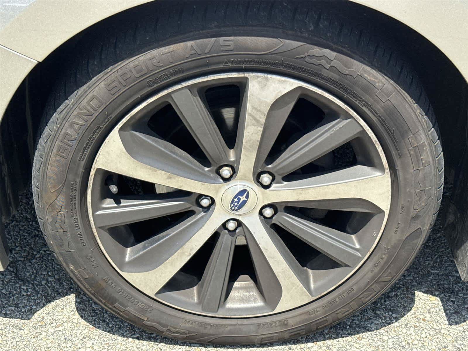 Used 2017 Subaru Legacy 2.5i Limited AWD/4WD image 12