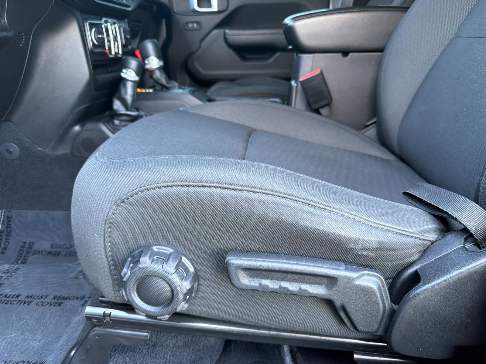 Used 2021 Jeep Wrangler Unlimited Sport AWD/4WD image 13