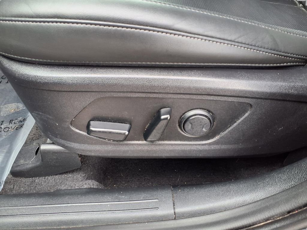 Used 2024 Kia Sorento S image 23