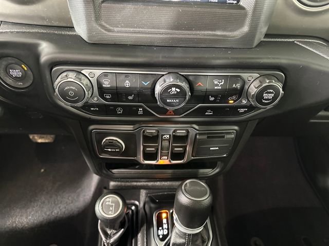 Used 2022 Jeep Gladiator Sport image 23