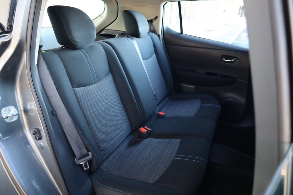 Used 2018 Nissan Leaf SV w/ SV Technology Package image 20