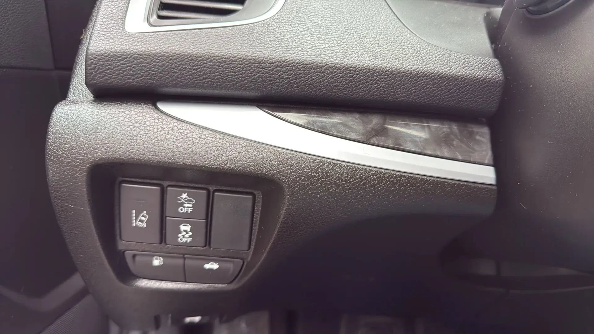 Used 2020 Acura TLX FWD image 15