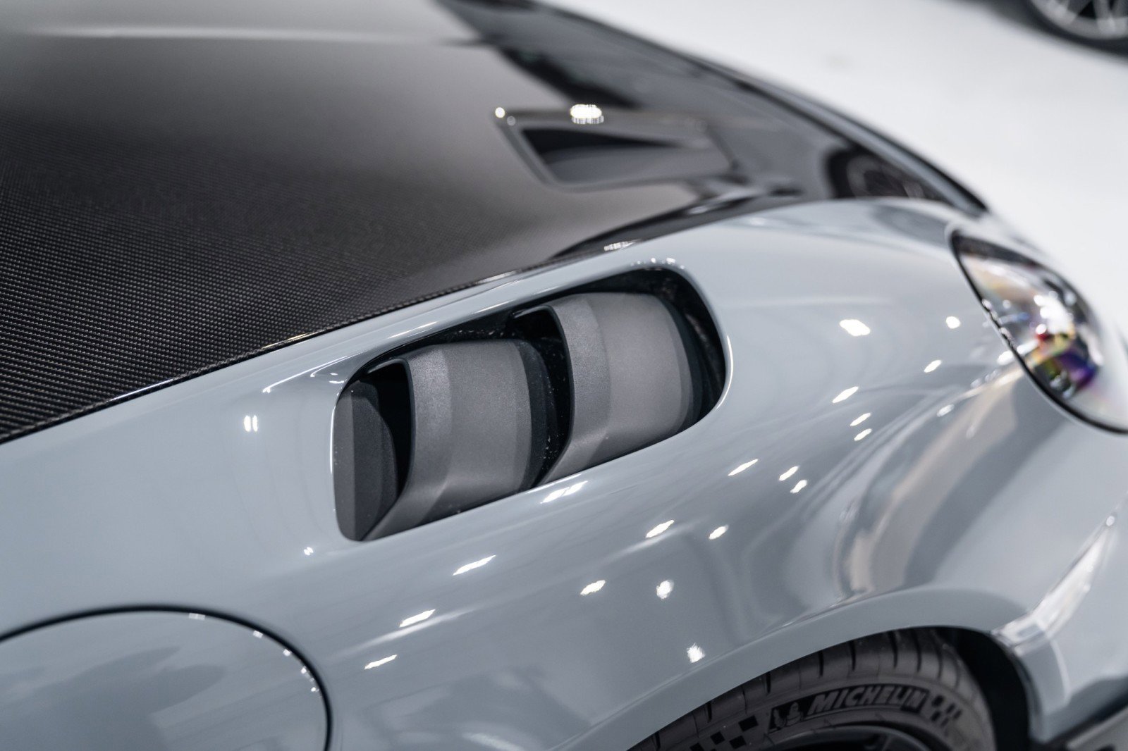 Used 2025 Porsche 718 Cayman GT4 RS image 22