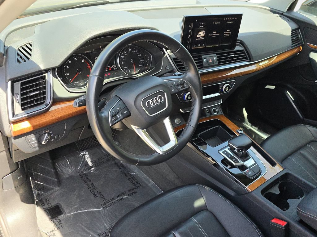 Used 2023 Audi Q5 2.0T Premium w/ Convenience Package AWD/4WD image 19