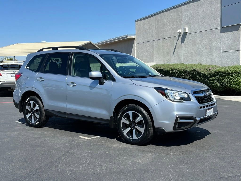 Used 2018 Subaru Forester 2.5i Limited AWD/4WD image 2