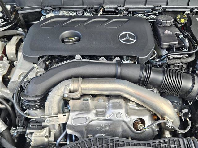 Used 2026 Mercedes-Benz GLB 250 image 21