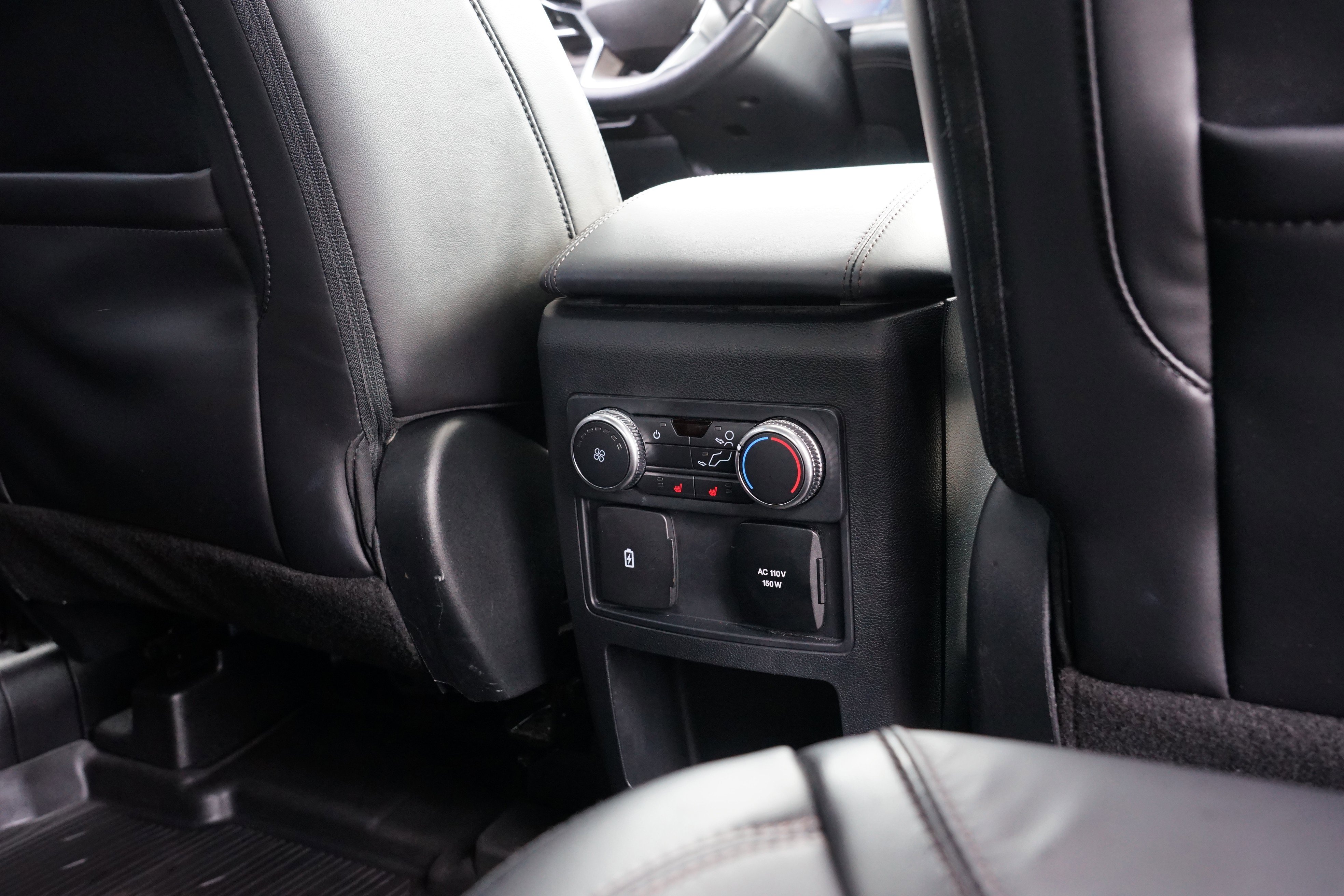 Used 2021 Ford Explorer Platinum w/ Equipment Group 601A image 33