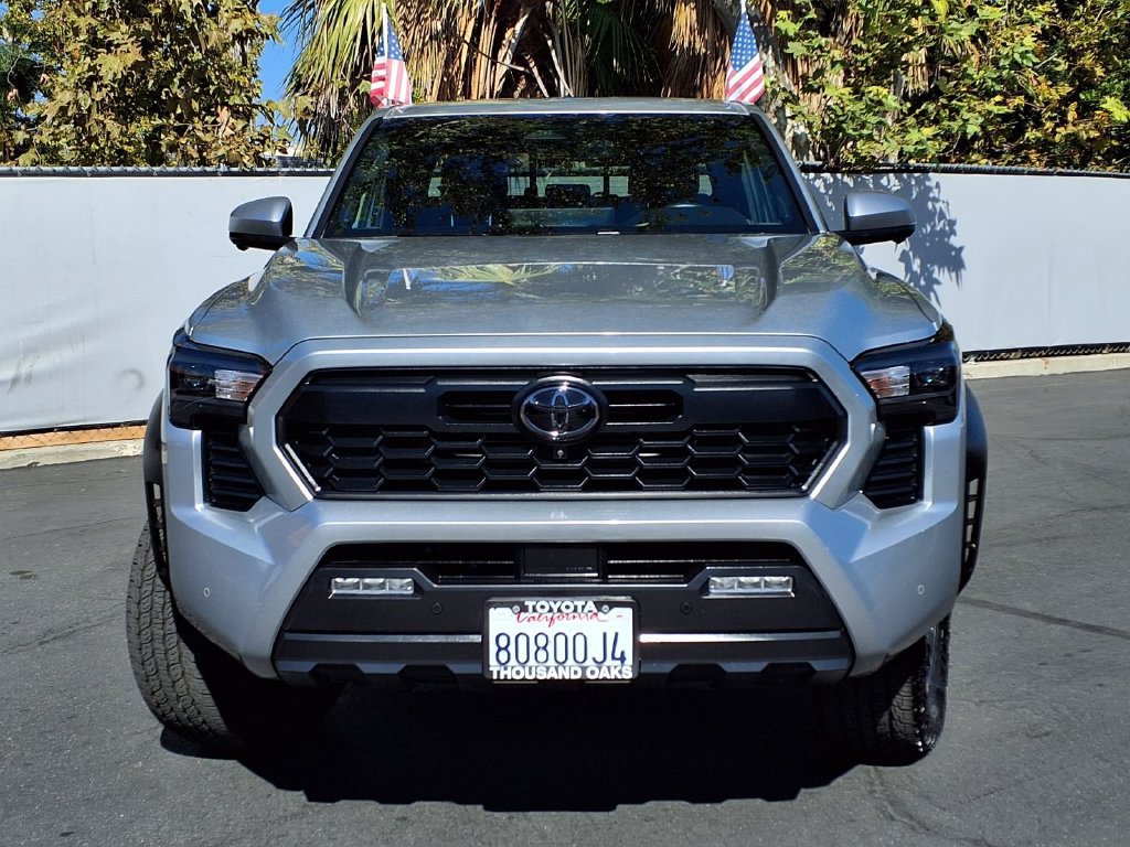 Certified 2026 Toyota Tacoma TRD Off-Road w/ TRD Off Road Premium Package AWD/4WD image 2
