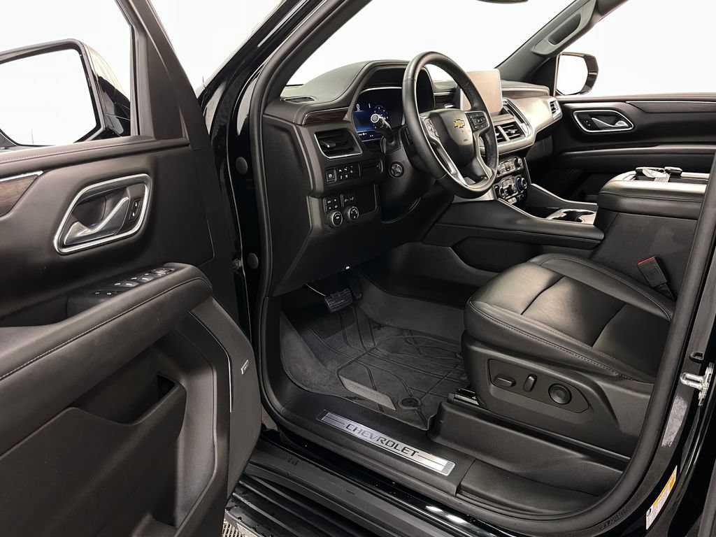 Used 2023 Chevrolet Tahoe LT w/ LT Signature Plus Package AWD/4WD image 30